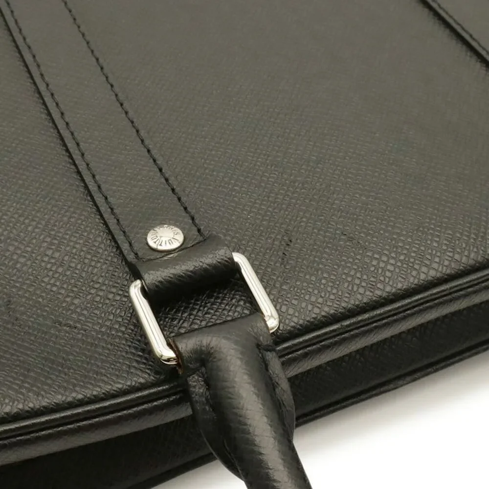 Louis Vuitton Porte Documents Voyage PM